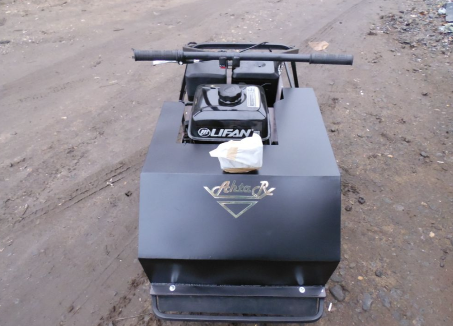 Мотобуксировщик AhtaR Зима 15 л/с с вариатором в Химках