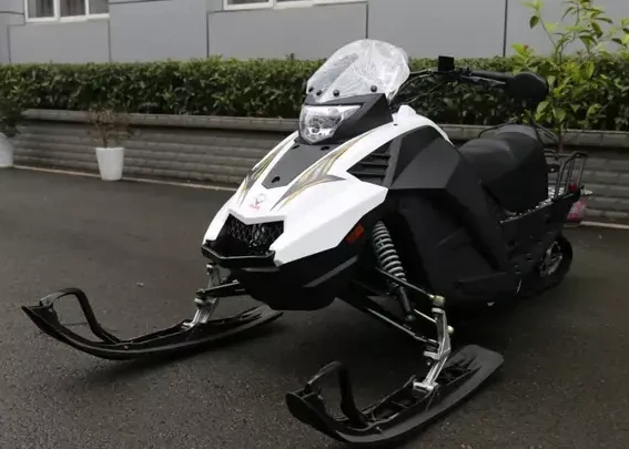 Снегоход ULAR 220 в Химках