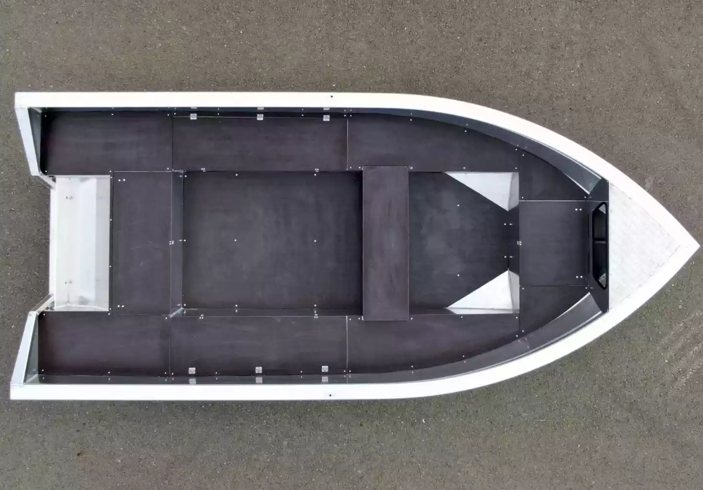 Алюминиевая лодка  Неман-420 в Химках