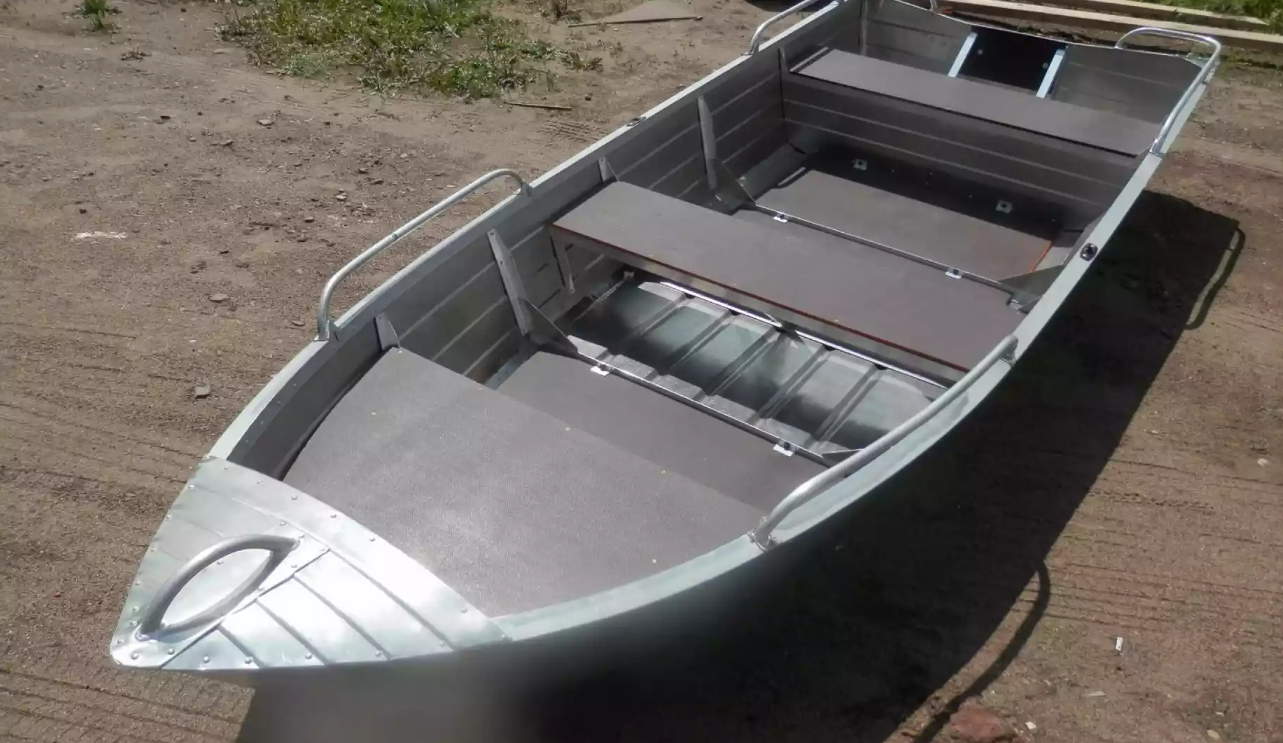 Алюминиевая лодка Вятка-Профи 32 в Химках