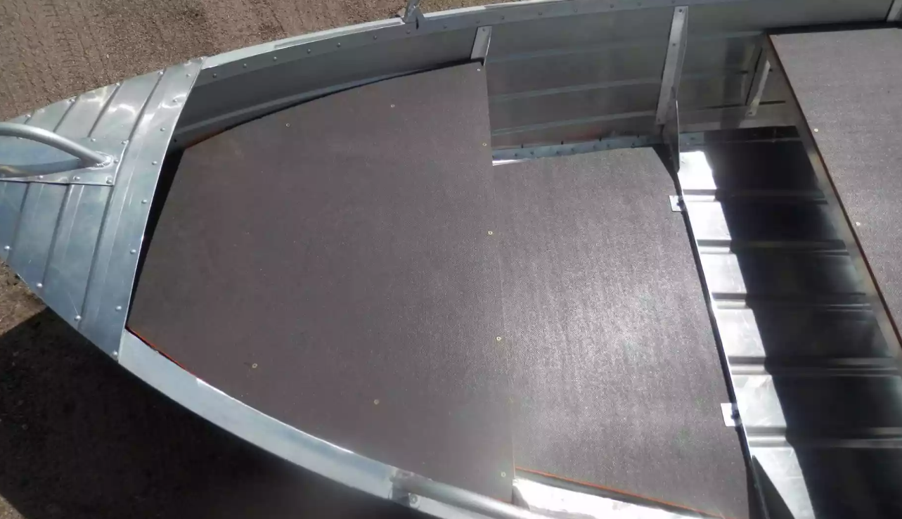 Алюминиевая лодка Вятка-Профи 32 в Химках