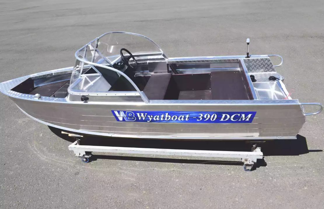 Алюминиевая лодка Wyatboat-390 DCM в Химках