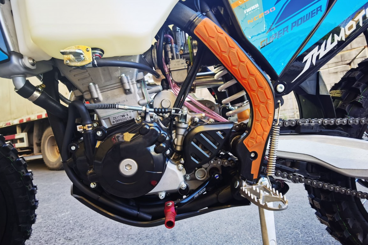 Мотоцикл JHLMOTO JHL Z7 NC250S (177MM-A) в Химках