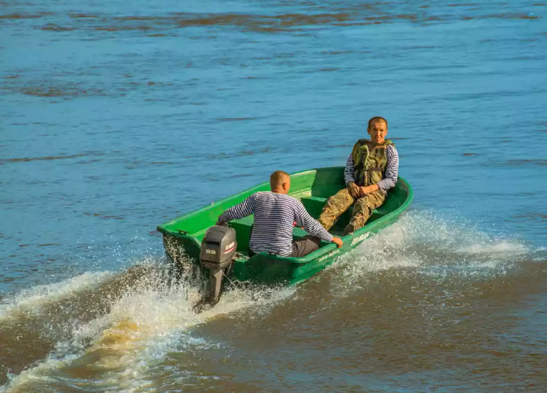 Стеклопластиковая лодка Neman-340 (тримаран) в Химках