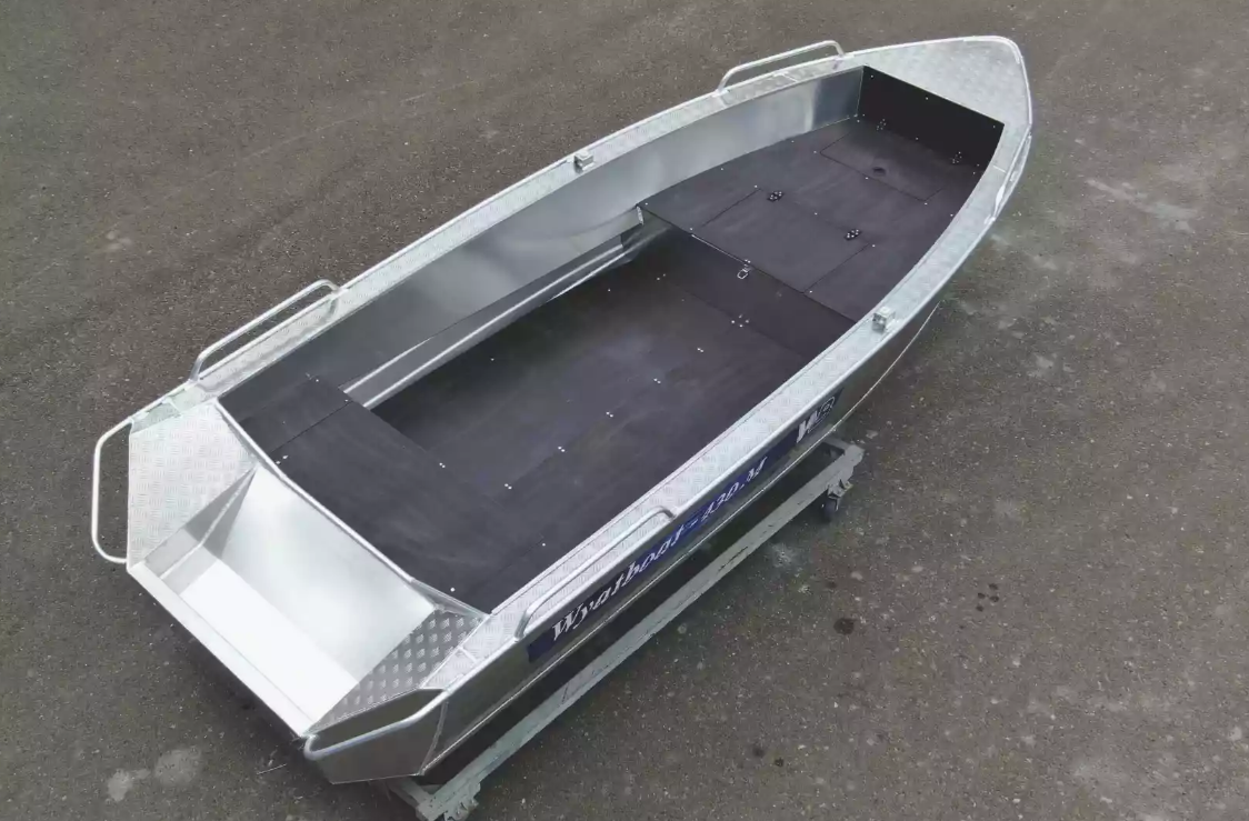 Алюминиевая лодка  Wyatboat-430М FISH в Химках