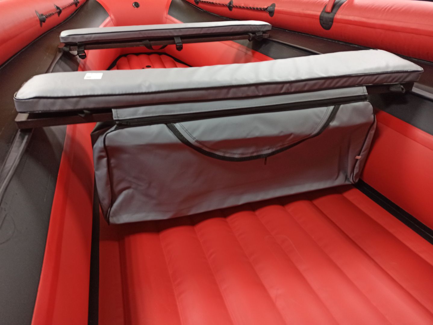 КОМПЛЕКТ МЯГКИХ НАКЛАДОК С СУМКОЙ ДЛЯ ЛОДОК 110Х20 СЕРЫЙ в Химках