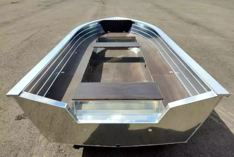 Алюминиевая лодка Неман-400 в Химках