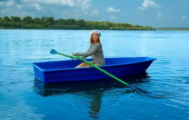 Стеклопластиковая лодка Малютка в Химках