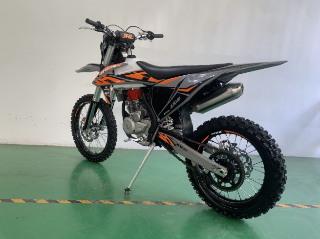 Мотоцикл JHLMOTO JHL LX4 CB300RL (175FMN) в Химках