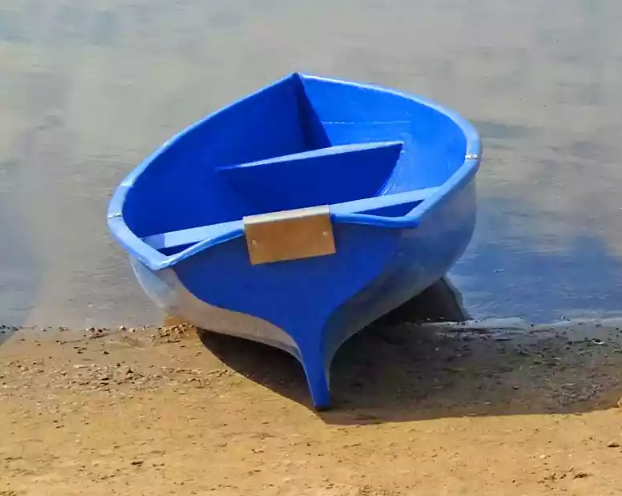 Стеклопластиковая лодка Омуль в Химках