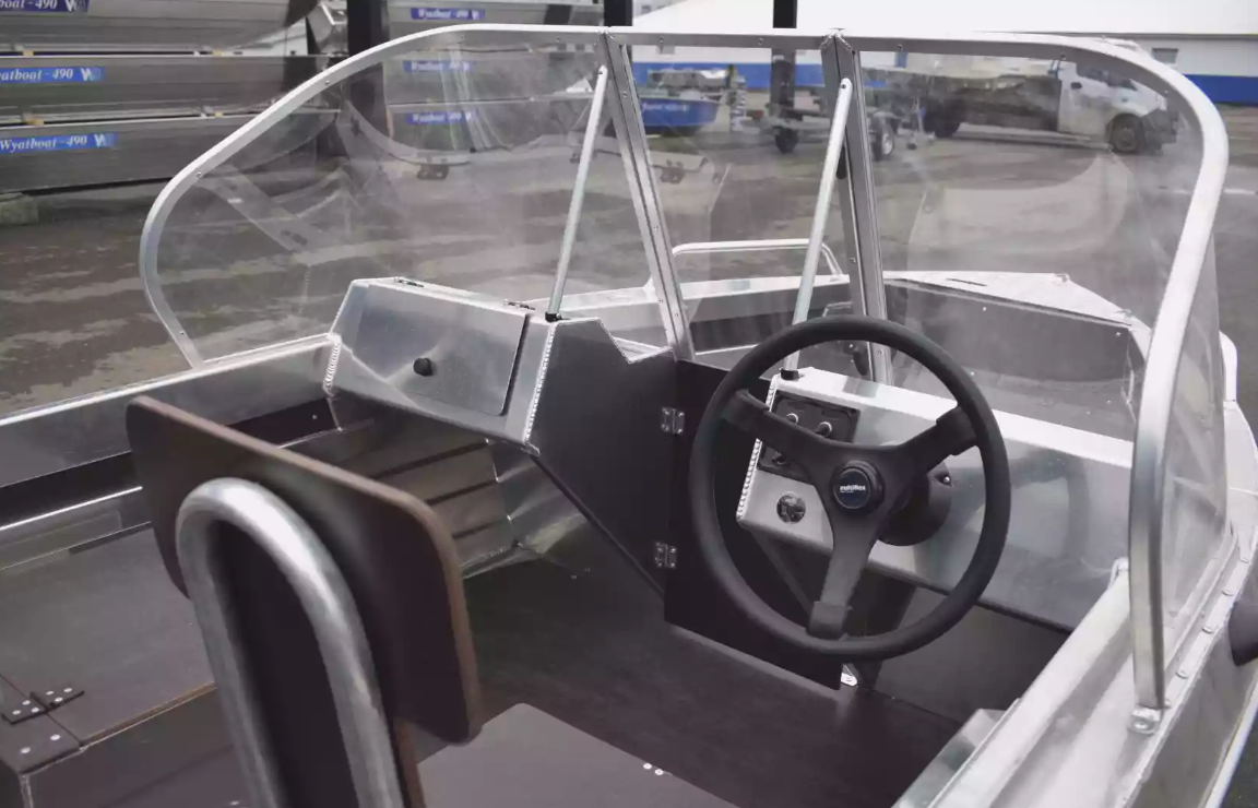 Алюминиевая лодка  Neman-400 DC в Химках