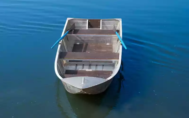 Алюминиевая лодка Вятка-Профи 37 в Химках