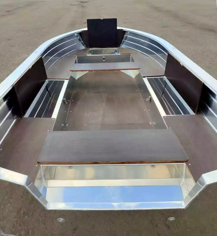 Алюминиевая лодка Неман-400 в Химках