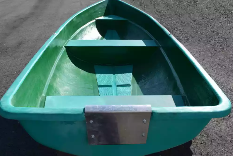 Стеклопластиковая Лодка Голавль в Химках