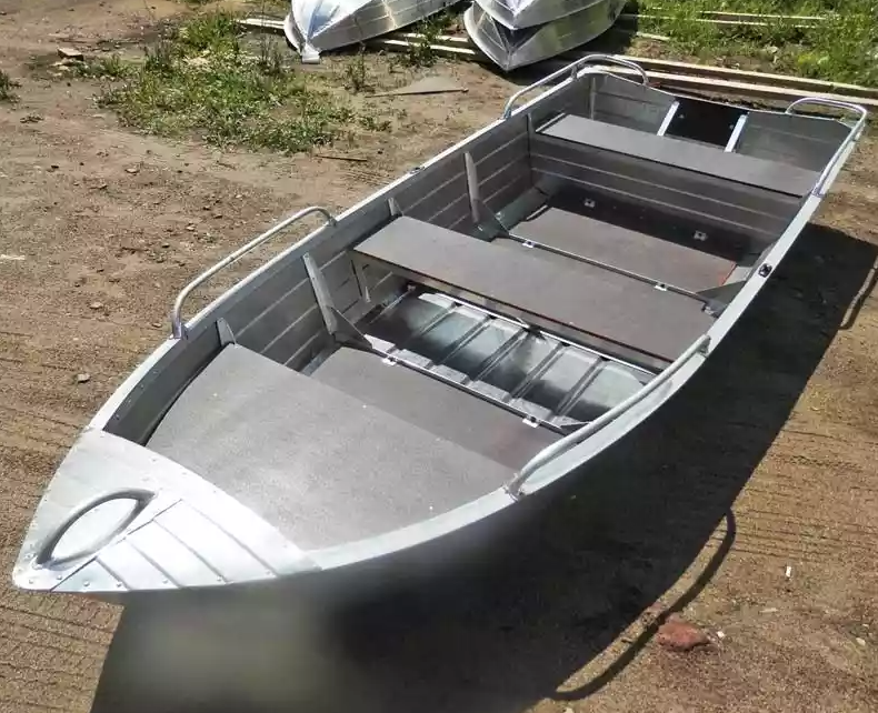Алюминиевая лодка Вятка-Профи 37 в Химках