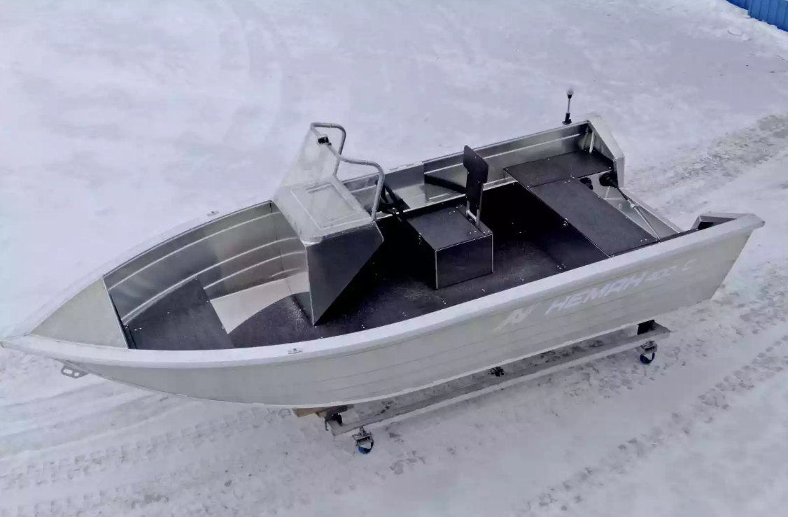 Алюминиевая лодка Неман-400 С в Химках