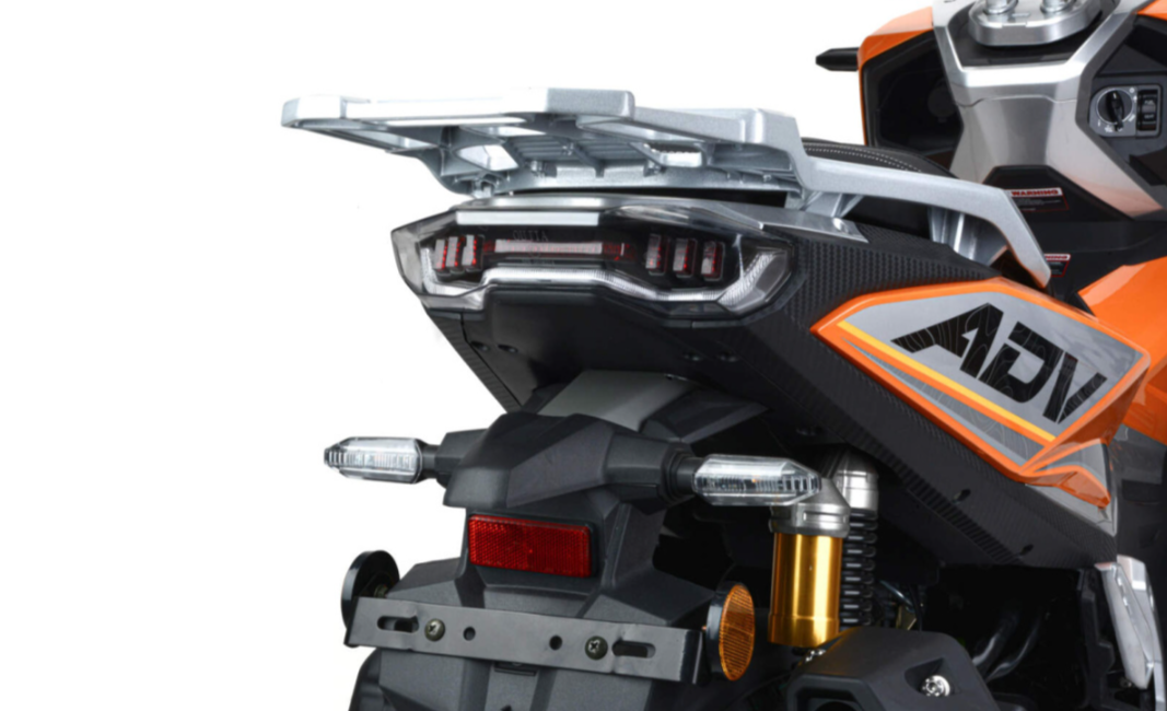 Скутер MOTOLAND (МОТОЛЕНД) T-MAX 150 в Химках