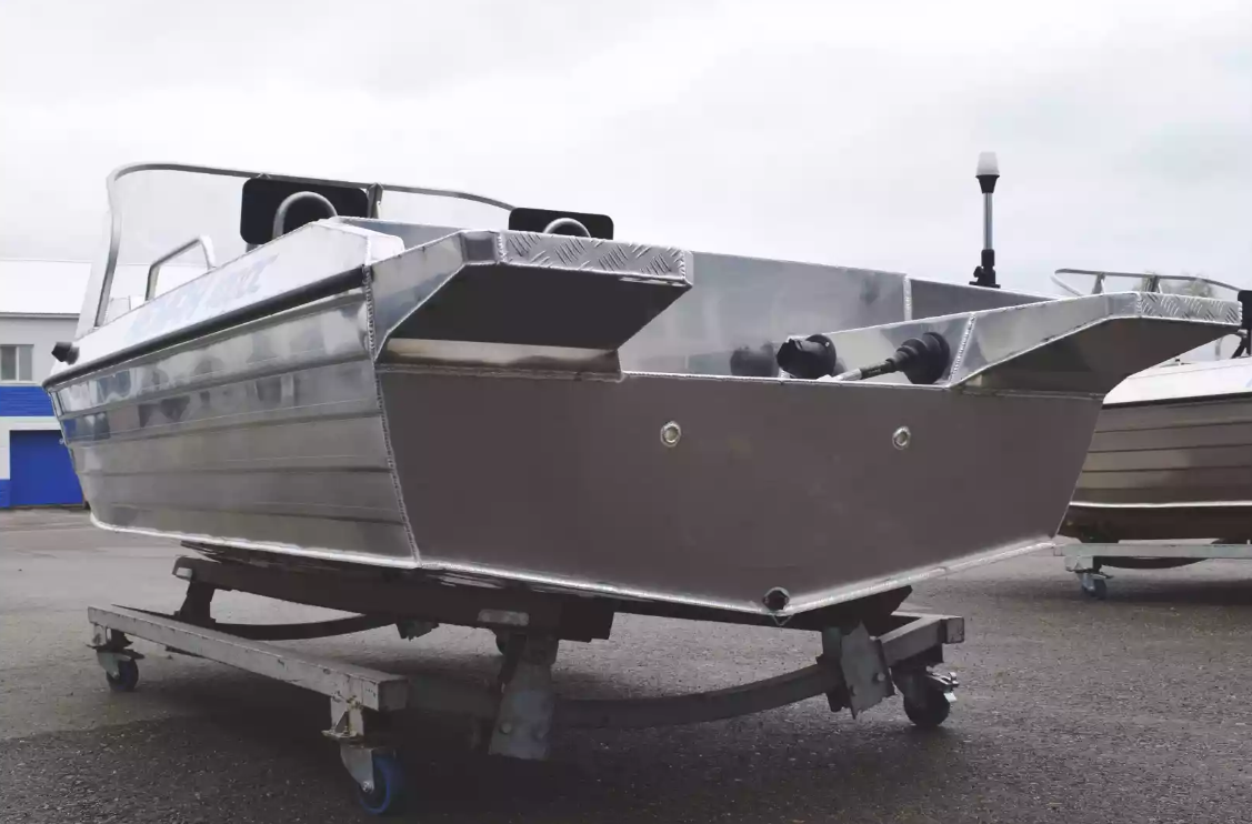 Алюминиевая лодка  Neman-400 DC в Химках