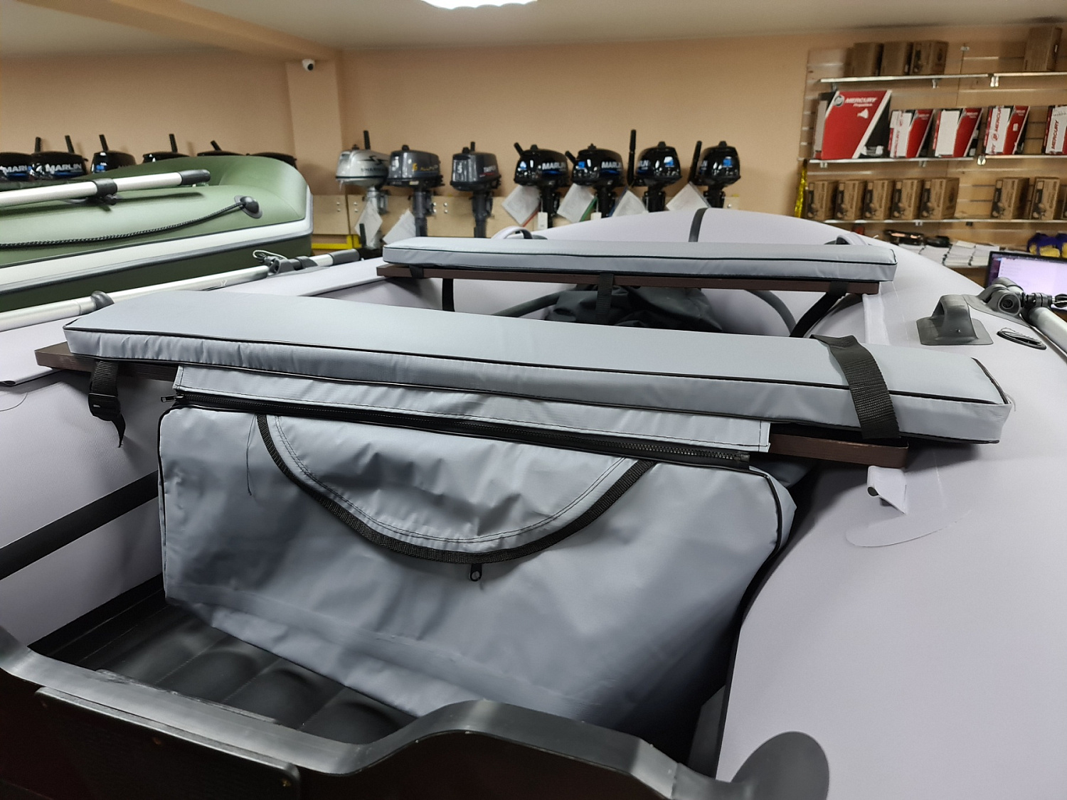 КОМПЛЕКТ МЯГКИХ НАКЛАДОК С СУМКОЙ ДЛЯ ЛОДОК 110Х20 СЕРЫЙ в Химках