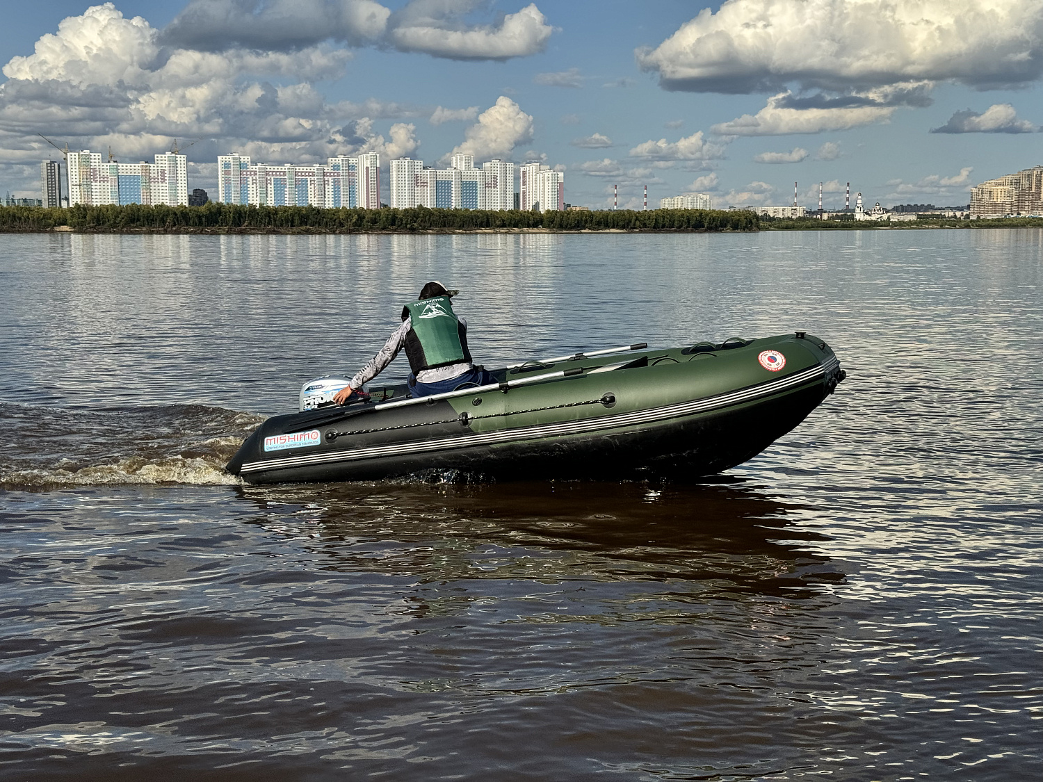 Лодка MISHIMO BIG FLOOR 400 в Химках