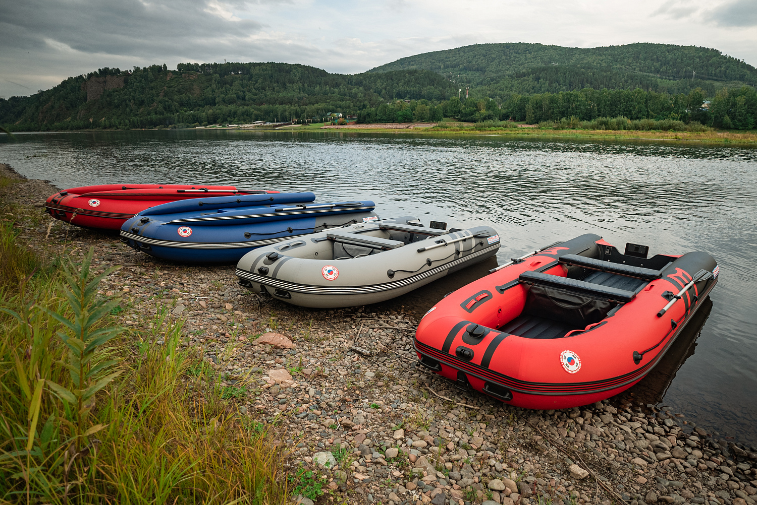 Лодка MISHIMO RIVER FJET PRO 430  под водомет в Химках