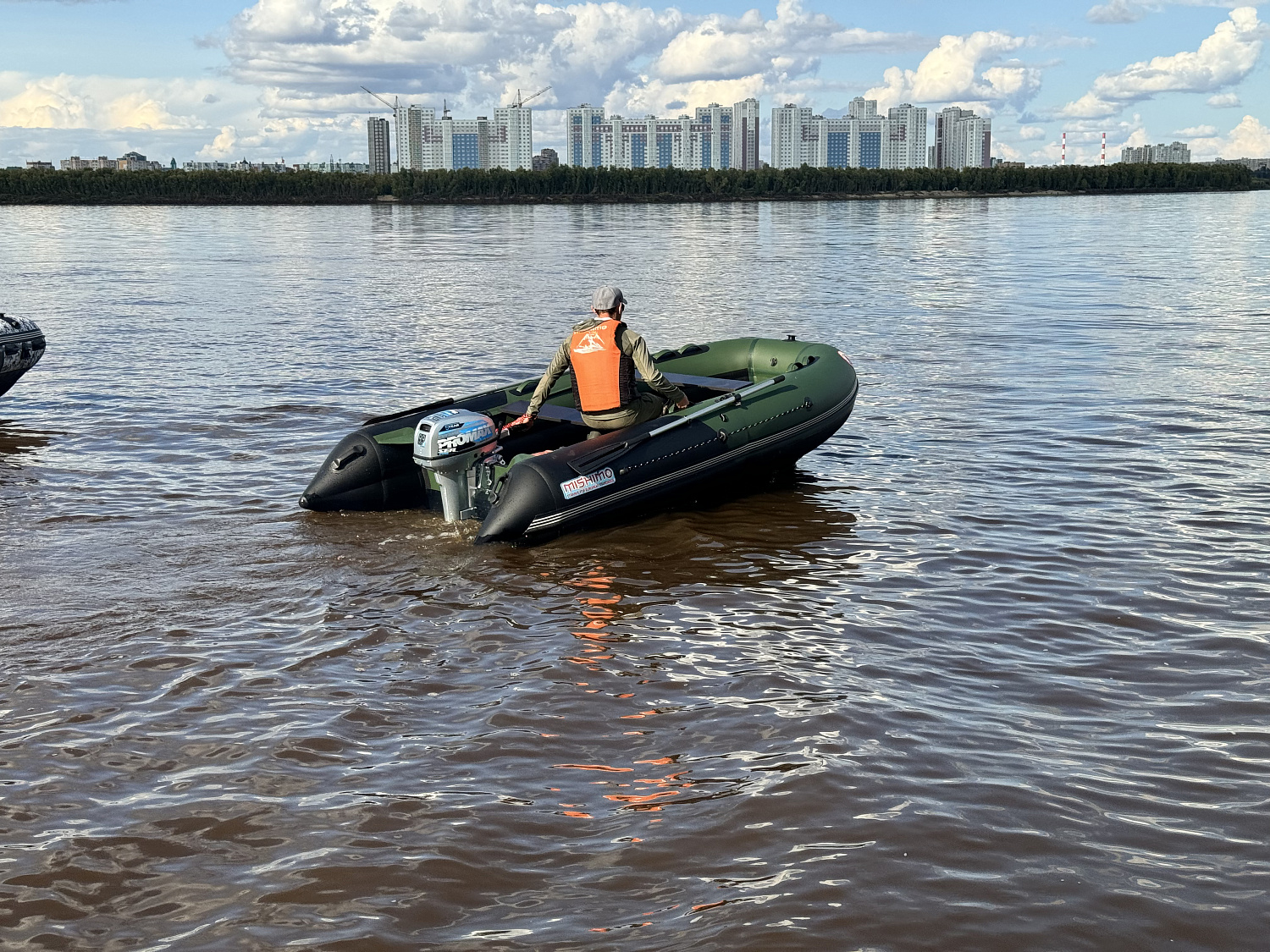 Лодка MISHIMO BIG FLOOR 380 в Химках