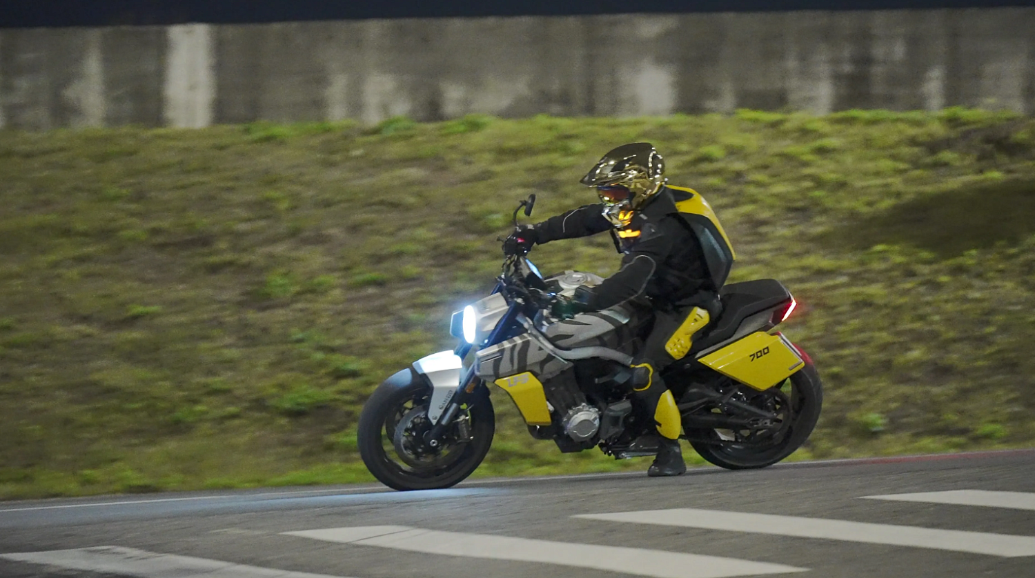 Мотоцикл Benda LFS 700 в Химках