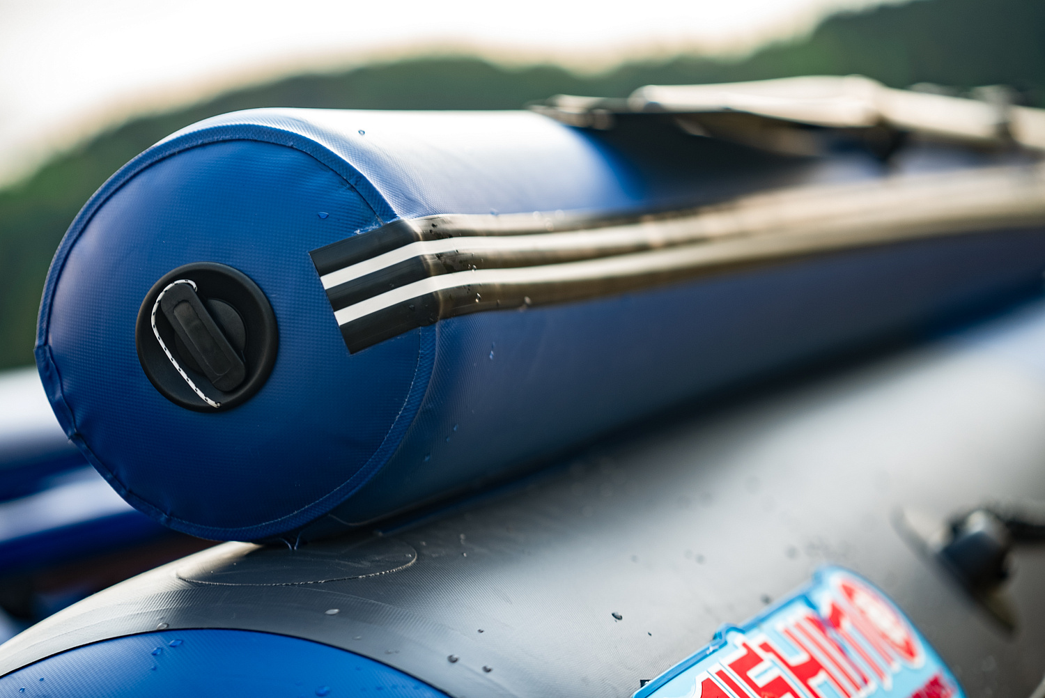 Лодка MISHIMO RIVER FJET PRO 430  под водомет в Химках