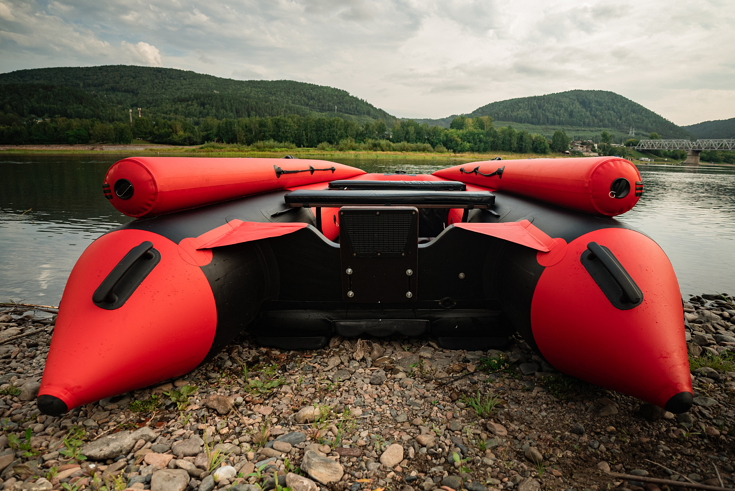 Лодка MISHIMO RIVER FJET PRO 430  под водомет в Химках