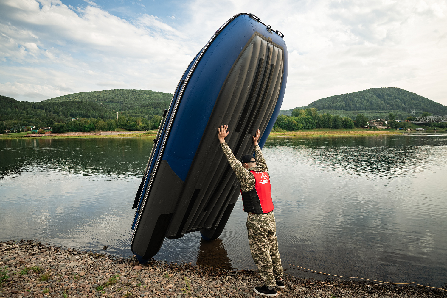 Лодка MISHIMO RIVER FJET PRO 430  под водомет в Химках