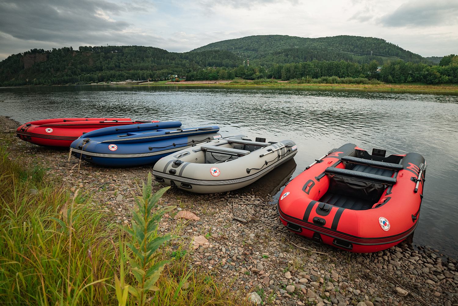 Лодка MISHIMO RIVER FJET PRO 430  под водомет в Химках